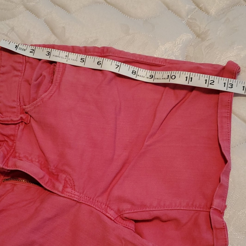 Shorts - Picture 5 of 6